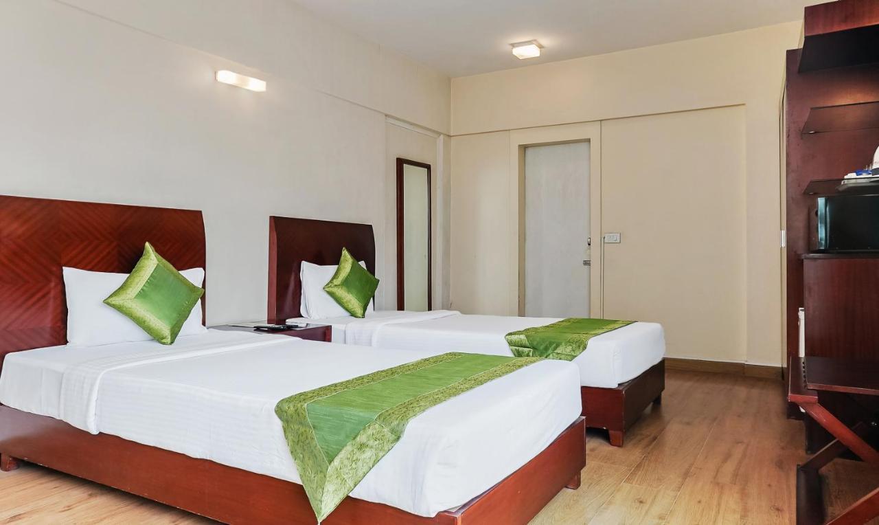Treebo Brooks Manor Hotel Pune Exterior photo