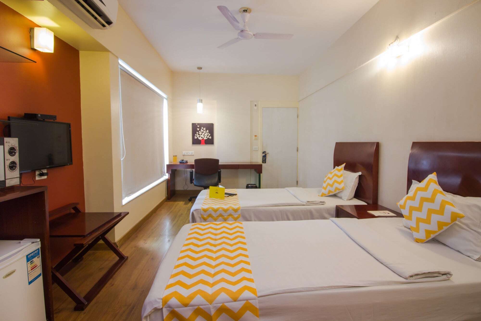 Treebo Brooks Manor Hotel Pune Exterior photo